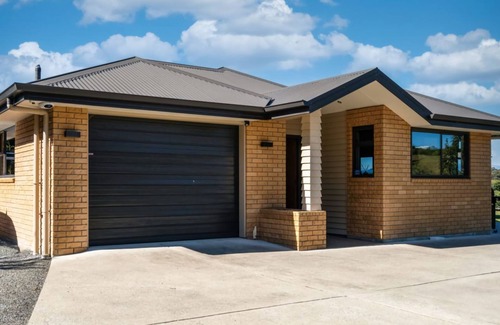 Ruby Bay House | Lovely spacious home with rural views