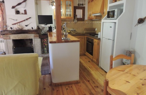 Begur Apartment | Lovely studio in a villa with pool.
