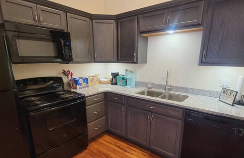 Central Business District Bed & Breakfast | Lovely Studio Loft in Historic Building