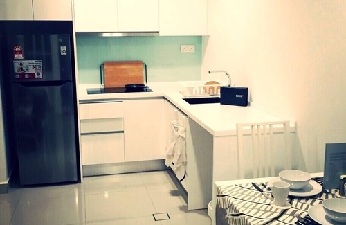 Central District Apartment | Lovely Studio Suite in the Heart of City