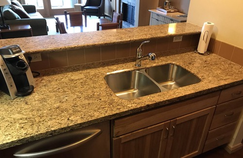Cle Elum Condo | Lovely Suncadia Lodge - Private Bedroom (King), Sleeper Sofa Queen
