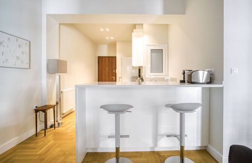 Pangrati Condo | Lovely Sunny Central Athens 2 Bedroom 2 Bathroom
