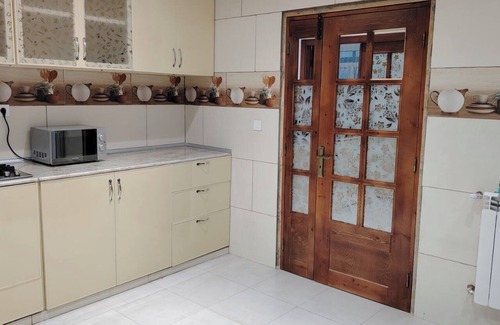 Skikda Apartment | Lovely, sunny f3 with garage for one-car parking