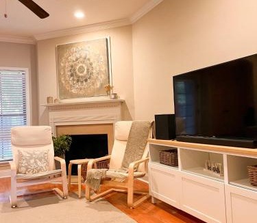 Auburn - Opelika Apartment | Lovely Townhouse!