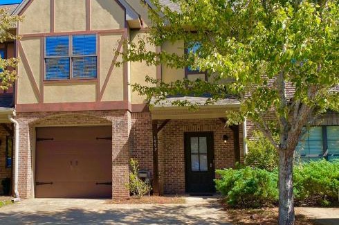 Auburn - Opelika Apartment | Lovely Townhouse!