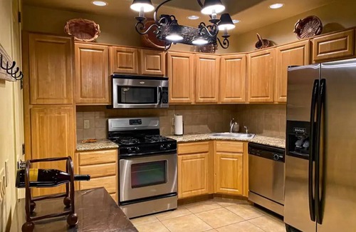 Tumacacori Condo | Lovely two bedroom condo- Pool, spa, and gym.