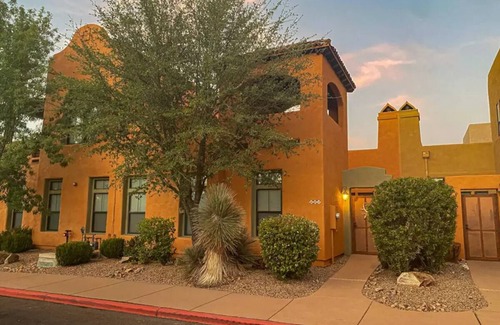 Tumacacori Condo | Lovely two bedroom condo- Pool, spa, and gym.
