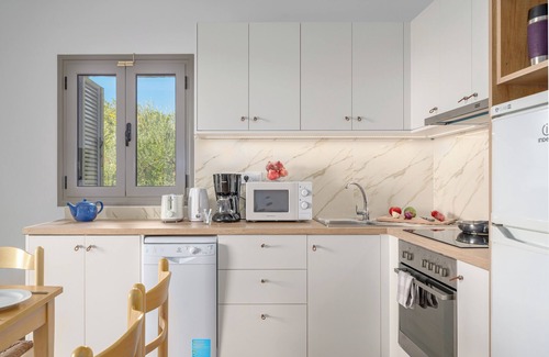 Gialova House | Lovely two bedroom house with private pool and great views