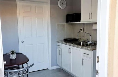 Sunrise Manor Apartment | Lovely Vacation Apt near to Famous Las Vegas Strip