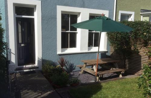 Bangor House | Lovely Victorian town house close to the sea.