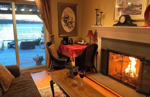 Dover House | Lovely Waterfront Suite near Portsmouth