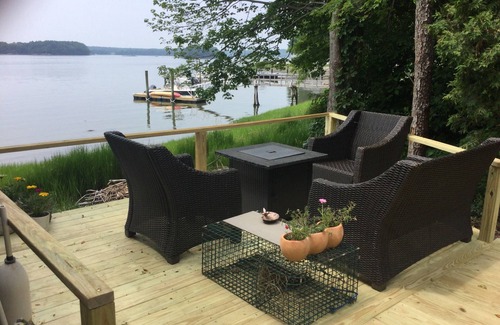 Dover House | Lovely Waterfront Suite near Portsmouth
