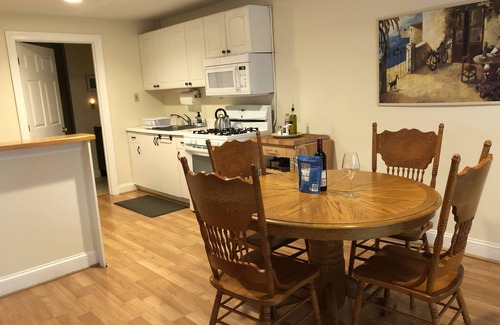 Lovettsville Apartment | Lovettsville country apartment