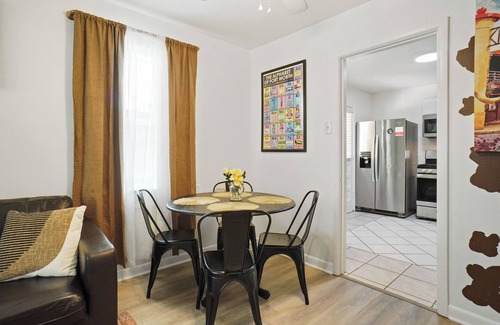 Westworth Village House | Low FEES! King Beds. Free Parking, Wi-Fi, & Coffee