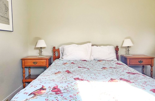 Florence House | Low-scent, lovely historic mill house