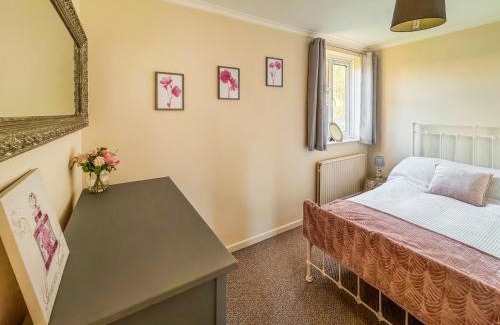 Howlett End House | Lowal House - Uk46054