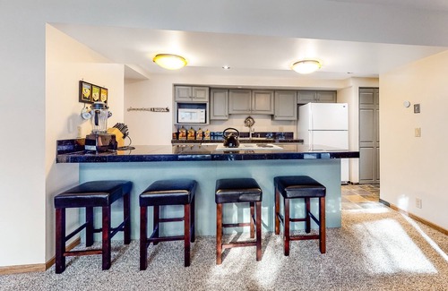 Deer Valley House | Lower Deer Valley Townhome Close to the Slopes W/Patio, Valley View & Free WiFi