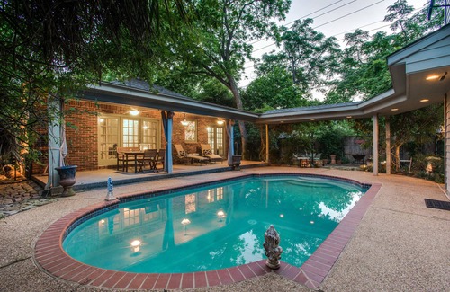 Lower Greenville House | LOWER GREENVILLE.M STREETS.DALLAS.POOL