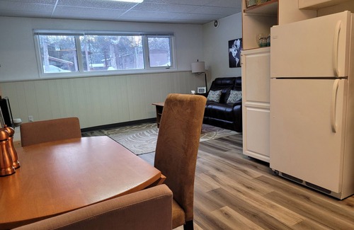 Whitehorse House | Lower Level Suite