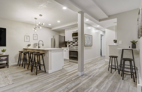 Cascade House | Lower Stone Lodge | Hot Tub| Game Room| Lower Unit