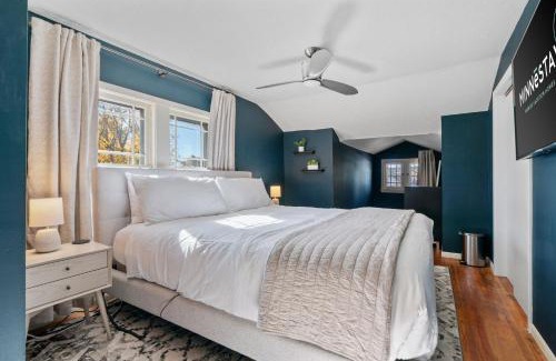 Northeast Minneapolis House | Lowry Parlour
