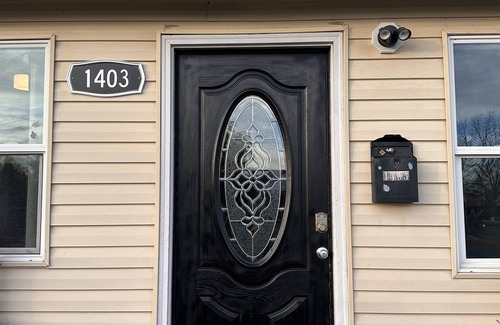 Billings House | Lrg family hm 5min drive to two hospitals, cancer center,colleges & METRA Arena