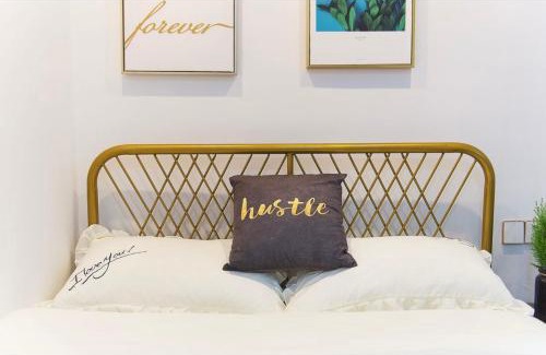 Yuzhong Apartment | Lsles Designer River View B&B
