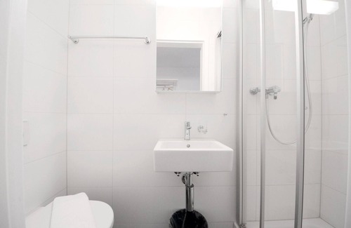 Lucerne Apartment | LU Station II - Hitrental Apartment