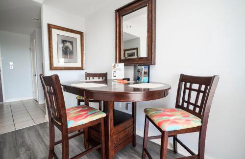 Sandestin Apartment | Luau at Sandestin Tower I & II