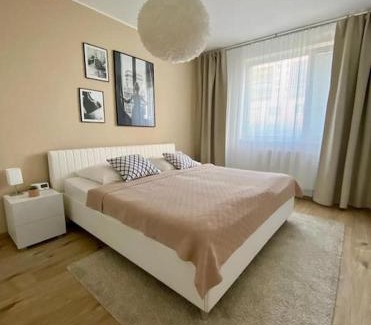 Dubravka Apartment | LUCAO Apartment, 1-4 guests, Free Parking & Wifi, 10 min from Downtown