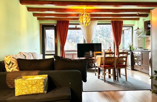 Azuga Apartment | Lucas Duplex