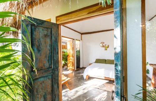 Playa Santa Teresa Bed & Breakfast | Lucero