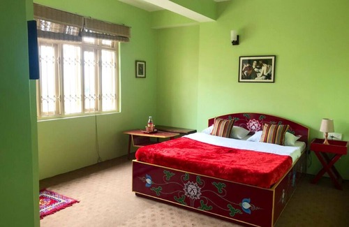 Sungava Bed & Breakfast | Luitel Homestay - Artsy Luxury Retreat - 5