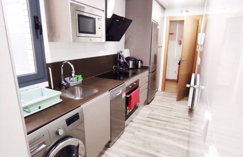 Las Rozas de Madrid Apartment | Lujoso Apartamento 3 Camas Piscina Parque Garaje Las Rozas Familiar Tranquilo