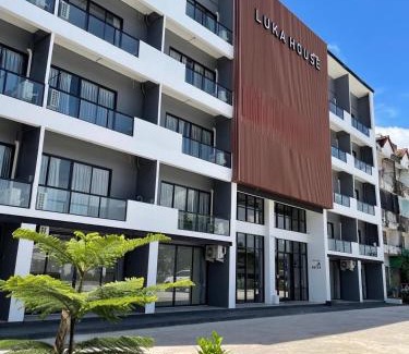 Lam Luk Ka Hotel | Luka House
