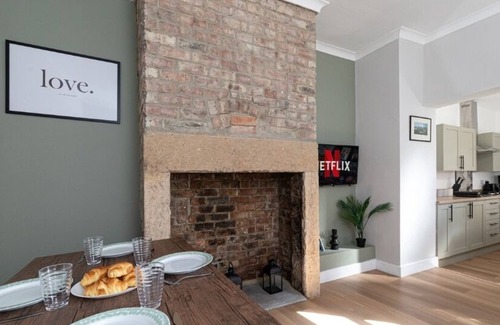 Gateshead House | Luke Stays -Hillfield St Bensham