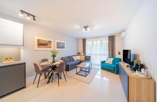 Grzybowo Apartment | Lulu Apartments - NoMoreRain - Apartament 2-pokojowy Grzybowo - klimatyzacja, Netflix