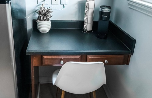 Southwest Raleigh Cottage | LuLu's Oasis- ITB Five Points Cottage! Family and Pet Friendly