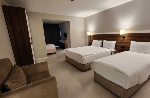 Kadnlar Denizi Mahallesi Hotel | Lulubay Rooms & Suites