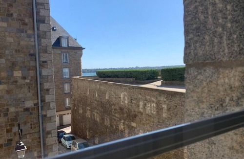 Ille-et-Vilaine Apartment | Lumineux, Calme et Bien Situé