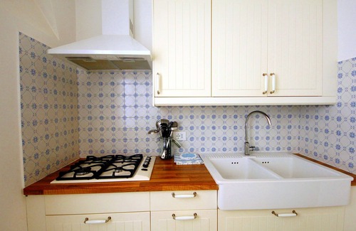 Castello Apartment | Luminous apartment with garden