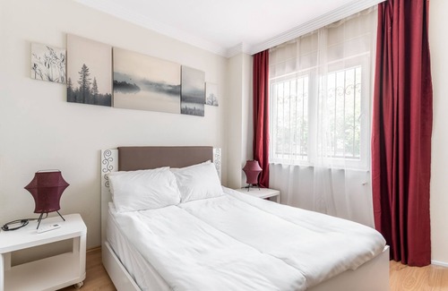 Antalya City Centre Apartment | Luminous Flat 4 min to Hadrian Gates in Antalya