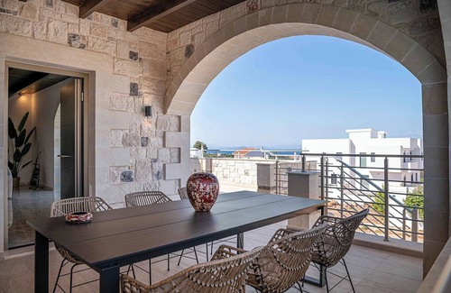 Chorafakia Villa | Luminus Arcus Villa I Modern villa with a private pool!