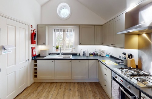 Filey House | Luna Azul - a beach house that sleeps 8 guests in 3 bedrooms