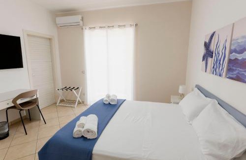 Gallico Marina House | Luna di Sale - Romantic Sea Rooms & Apartments