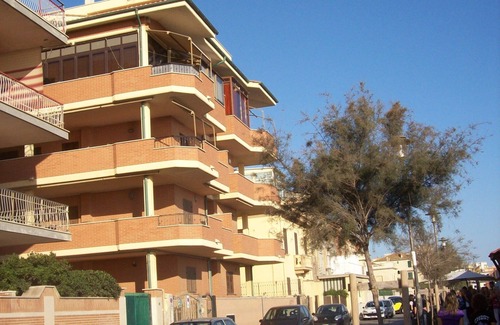 Ladispoli Apartment | LUNGOMARE, delightful VICINISSIMO Rome, wide TERRACE, free WIFI, 1 bed