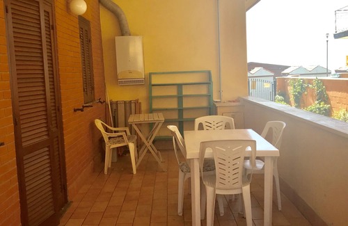 Ladispoli Apartment | LUNGOMARE, delightful VICINISSIMO Rome, wide TERRACE, free WIFI, 1 bed