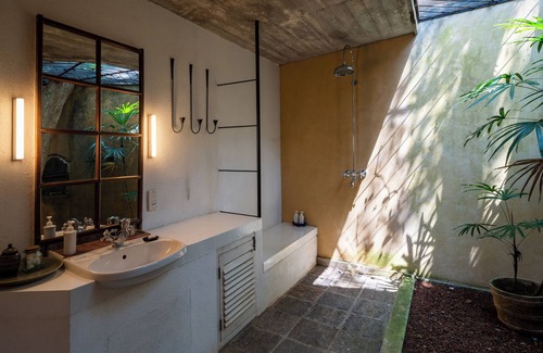 Aturuwella Hotel | Lunuganga Estate