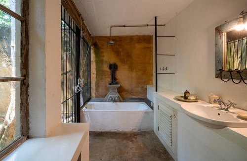 Aturuwella Hotel | Lunuganga Estate