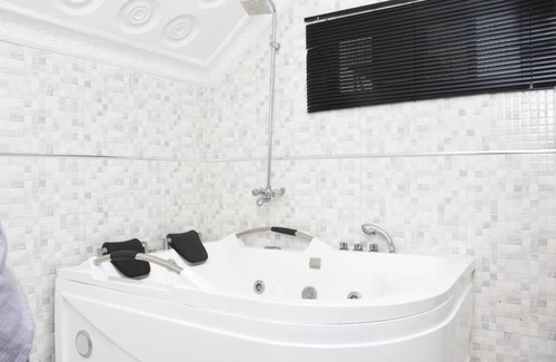Calabar Hotel | Lush Suites